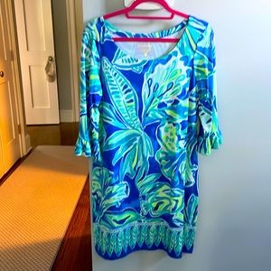 Lilly dress size Medium. 3/4 sleeve w ruffle